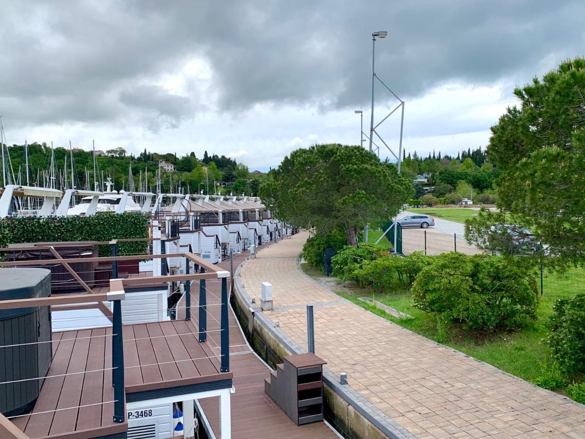 Bellavista Houseboat Apartment Portorose Exterior photo